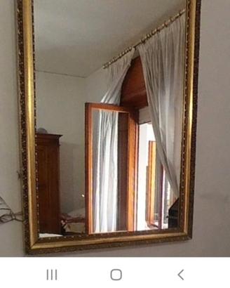 Specchiera classica.
