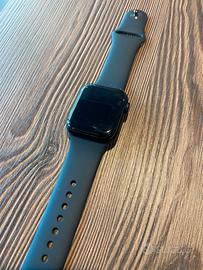 Apple Watch SE 40mm
