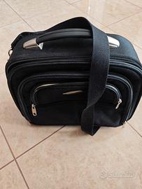 borsa beauty semirigida 