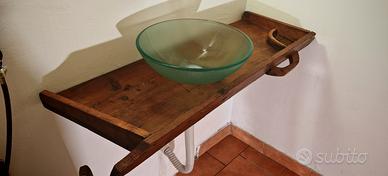 antico lavatoio adibito a lavello