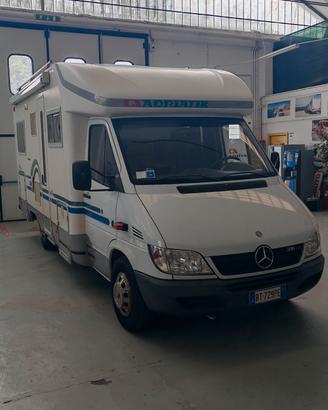 Adria STARGO 665SP MERCEDES 316 156cvcon portamoto