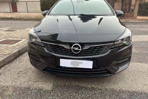 Astra V 2020 5p 1.5 cdti Business Elegance