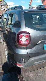 portellone Dacia Duster II 2018/24 cofano paraurti