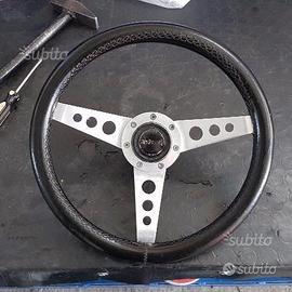 Volante sportivo Astrali