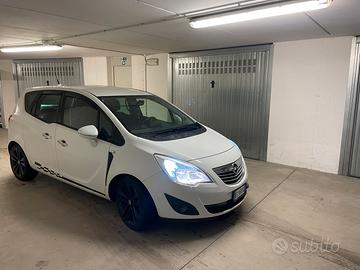 Opel Meriva cambio automatico