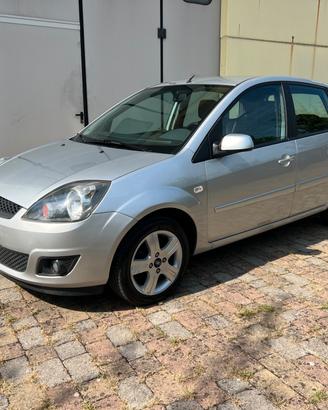 Ford Fiesta 1.2 TITANIUM