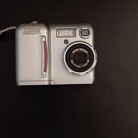 NIKON COLPIX 775