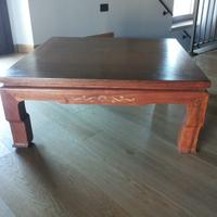 Tavolo (tavolino) da te thailandese in tek