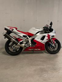 Yamaha R1 1998