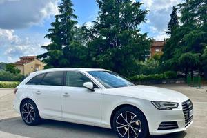 Audi A4 Avant 2.0 tdi s tronic 122/150 CV