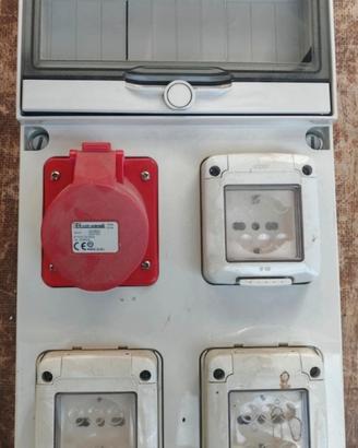 Quadro elettronico