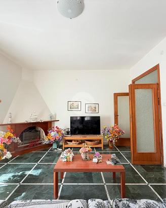 2 LOCALI A ALGHERO