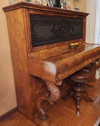 pianoforte verticale antico