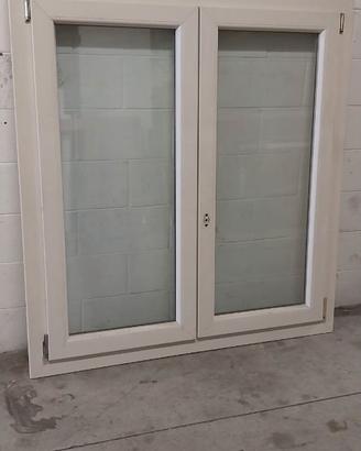 Finestra in PVC a due Ante con Telaio – Colore Avo