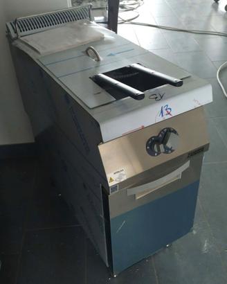 NUOVA FRIGGITRICE ZANUSSI EVO900 a gas, 23
litri