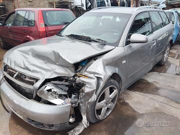 Ricambi AUDI A4 1.9 diesel anno 2003