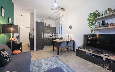 Trilocale Ristrutturato in Via dell'Arcoveggio