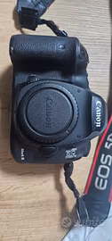 Canon EOS 5D Mark III solo corpo. 