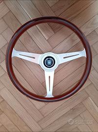 Volante Nardi classic
