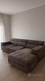 Divano con chaise longue