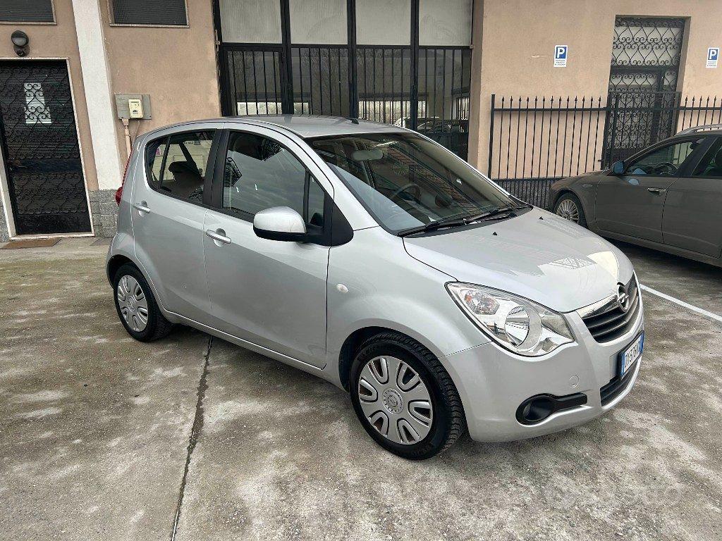 Opel Agila 2ª serie
