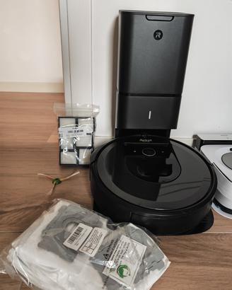 Roomba i7 Plus + molti accessori!