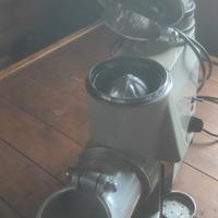 Spremiagrumi , trita ghiaccio e frullatore