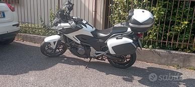 Honda nc 700..DCT X ABS 2 opzioni 