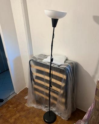 Lampada da terra IKEA