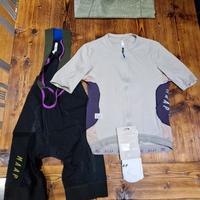 MAAP set ALT ROAD bib+jersey+calze