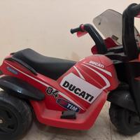 Moto giocattolo elettrica