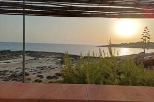 Villa indipendente fronte mare