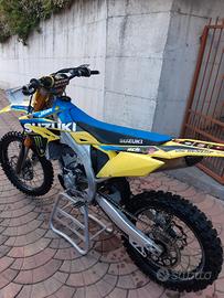 moto da cross suzuki 250
