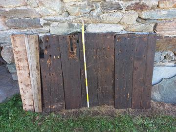 Tavole in legno di larice rosso