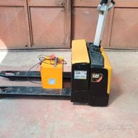 Transpallet elettrico Caterpillar