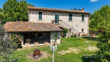 Casale a Guardea