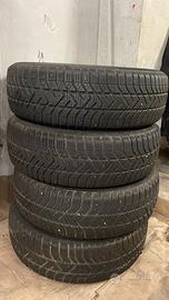 4  pneumatici  invernali Pirelli