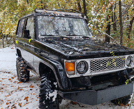Toyota land cruiser lj70