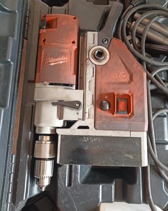 Trapano magnetico professionale Milwaukee