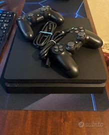 PS4 SLIM 1TB + 2 DUALSHOCK + GIOCHI