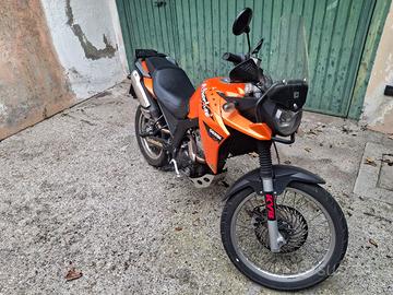 moto derbi adventure terra 125
