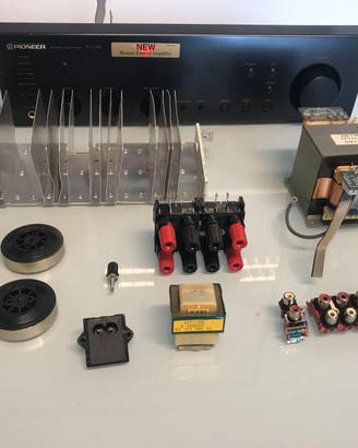 amplificatore vintage PIONEER A-304 R  X RICAMBI