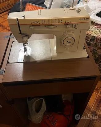 Macchina da cucire SINGER 9514 con mobiletto - Per