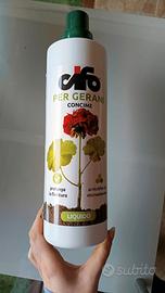 CONCIME LIQUIDO GERANEI