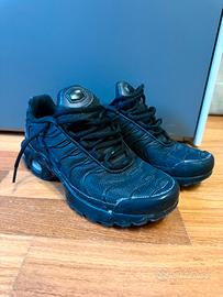 Nike TN total black