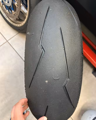 Pirelli supercorsa sc1 120/70 200/55