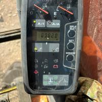 Escavatore gommato hitachi