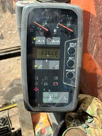 Escavatore gommato hitachi