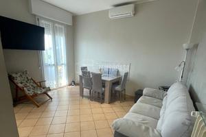 AMPIO QUADRILOCALE CON 2 BAGNI