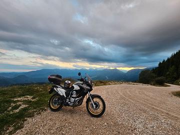 Honda Transalp XL700V